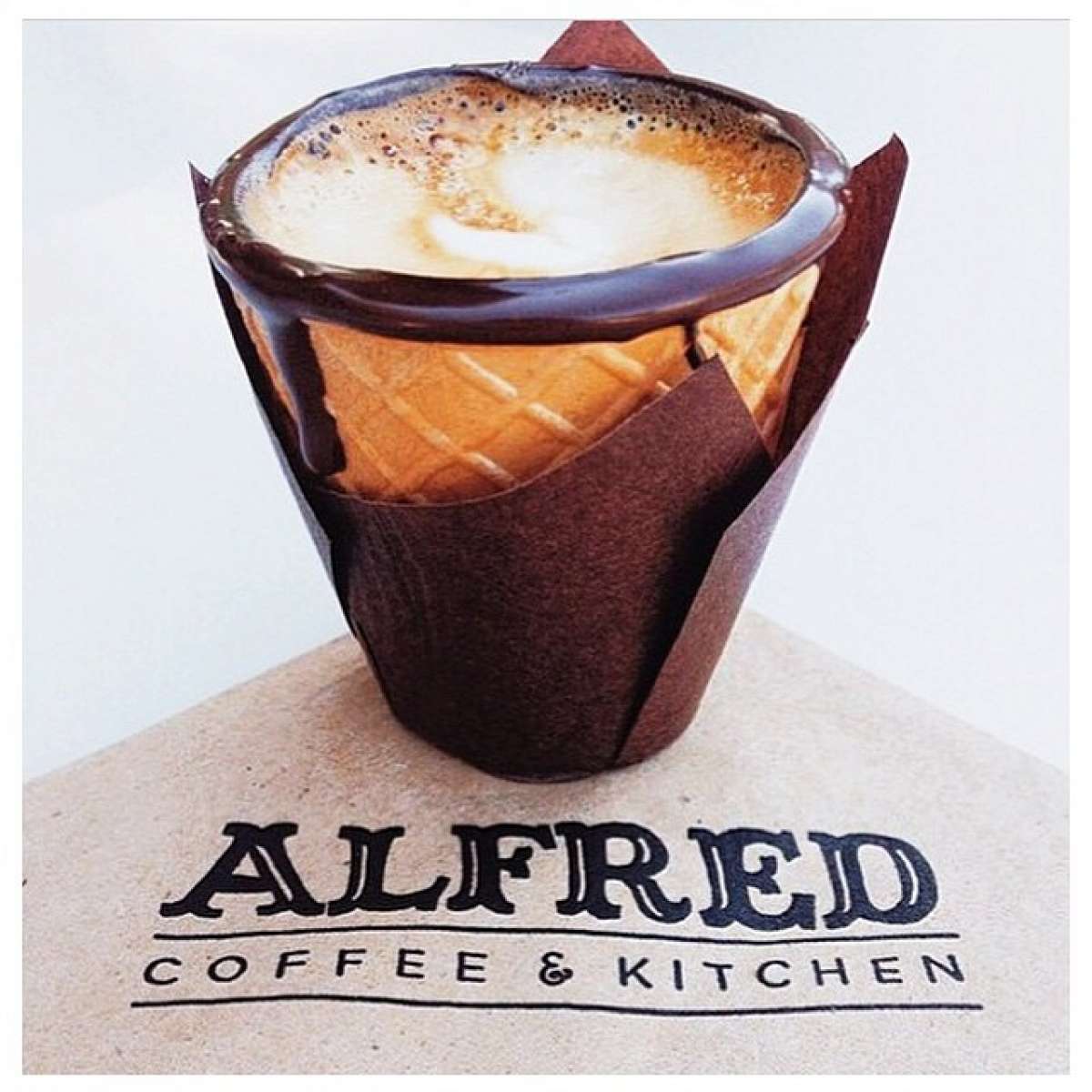 Alfred's Cafe — photograph 3