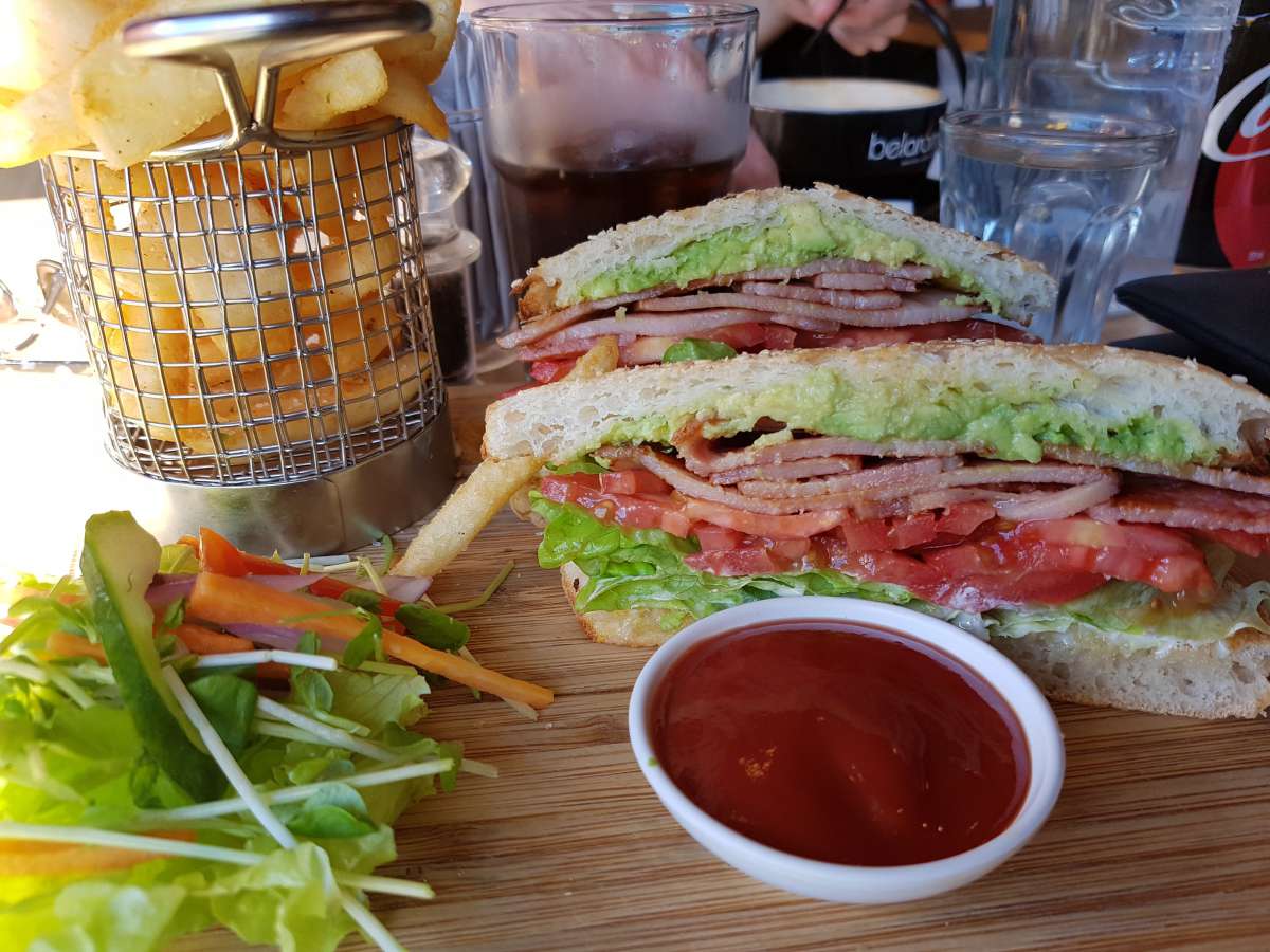 Cafe Gold Coast — photograph 4