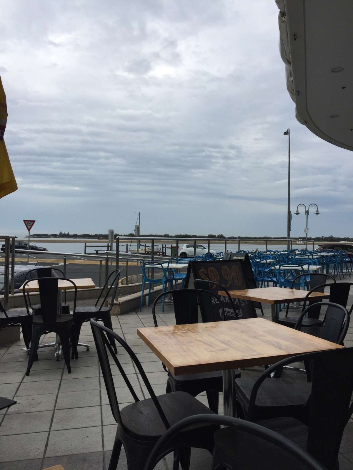 Cafe Gold Coast — photograph 7