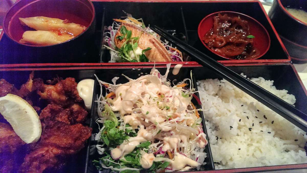 Maruya Japanese Restaurant — photograph 3