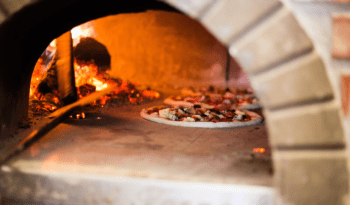 The Benefits of Cooking with a Traditional Clay Brick Pizza Oven