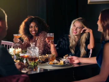 How to Organize a Luxurious and Elegant Dinner Party: A Guide