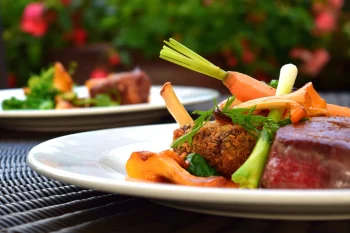 Navigating Dietary Restrictions as a Foodie Student